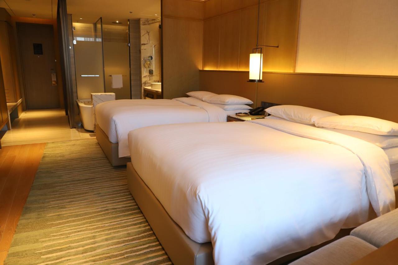 Wuxi Marriott Hotel Lihu Lake Exterior photo